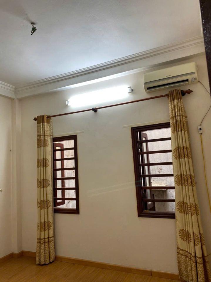 Cho thuê nhà Khuất Duy Tiến, Ngụy Như KonTum_Thanh Xuân 50m*4T(4ngủ) OTO giá 18tr