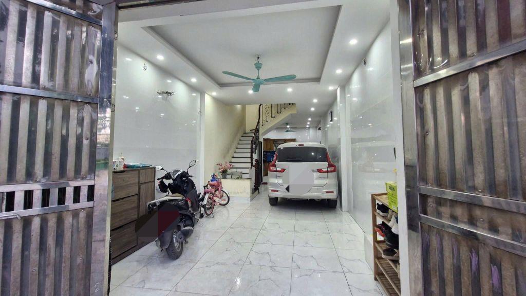 Cho thuê nhà LK Kiến Hưng, Hà Đông 50m*5T( 5 ngủ) FULL ĐỒ, Ô TÔ giá 17 triệu