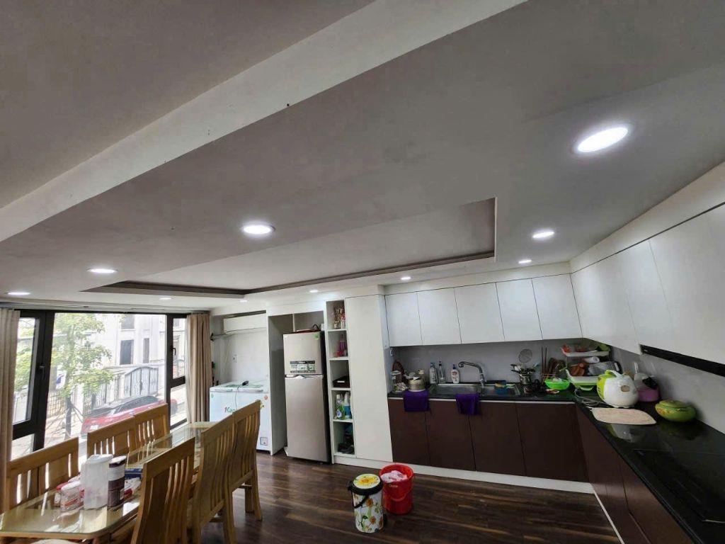 Nhà full đồ, gara ô tô, làm Homestay Võ Chí Công, Tây Hồ 50m x 6T_21 triệu