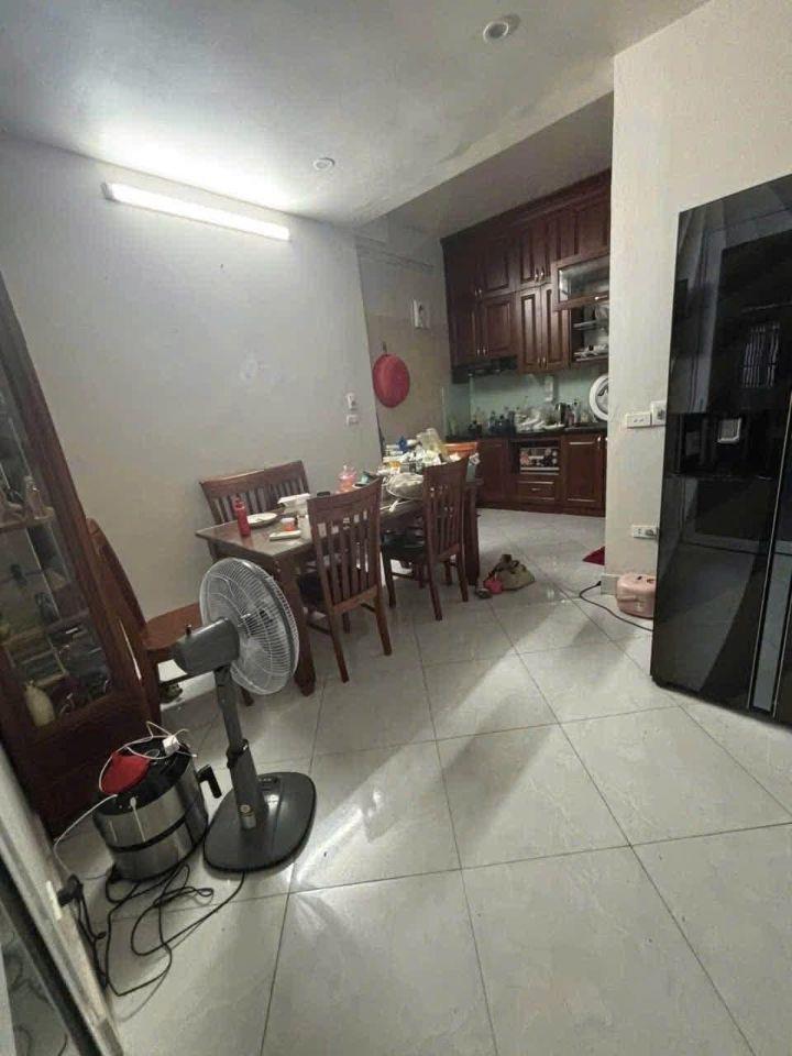 Cho thuê nhà ngõ 318 Đê La Thành, Đống Đa 60m x 4T giá 18 triệu Ở NHÓM