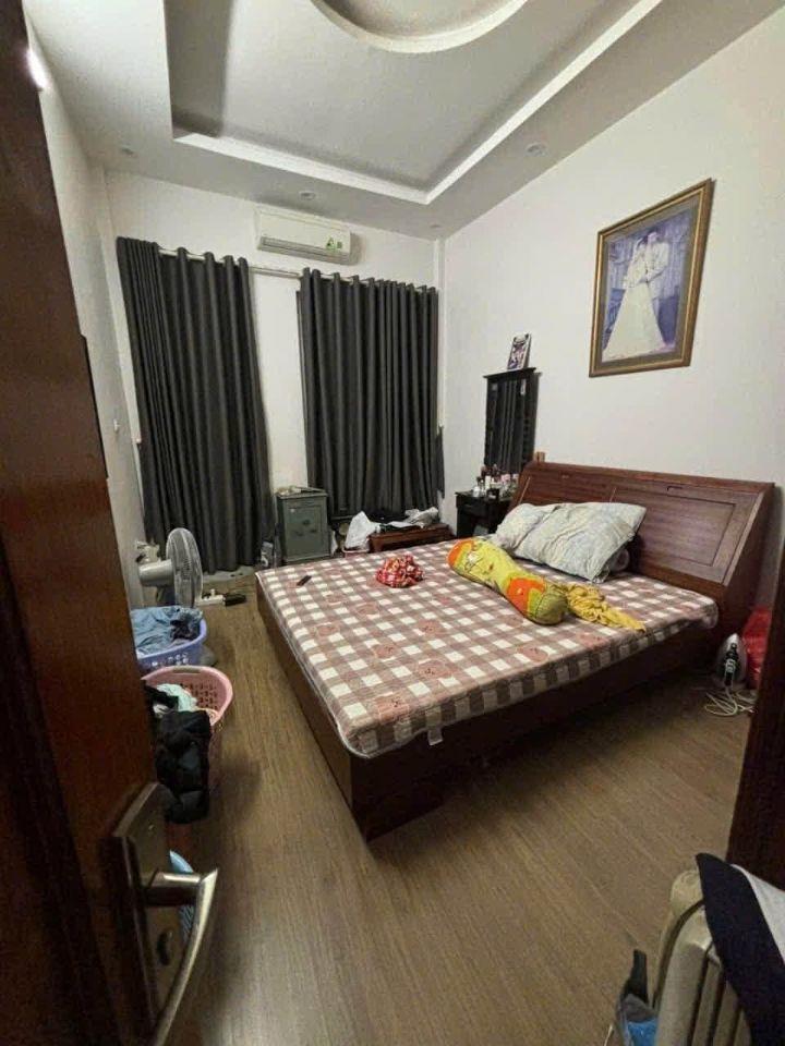 Cho thuê nhà ngõ 318 Đê La Thành, Đống Đa 60m x 4T giá 18 triệu Ở NHÓM
