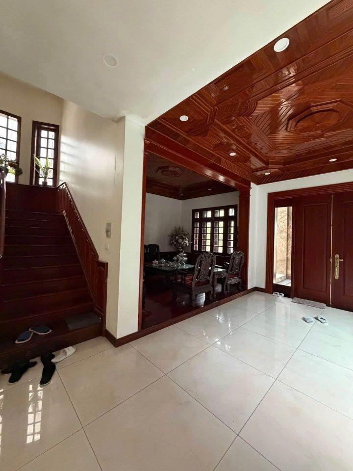 Cho thuê nhà LK Đại Kim, Hoàng Mai 90m x 4T SÂN ĐỂ Ô TÔ giá 22 triệu