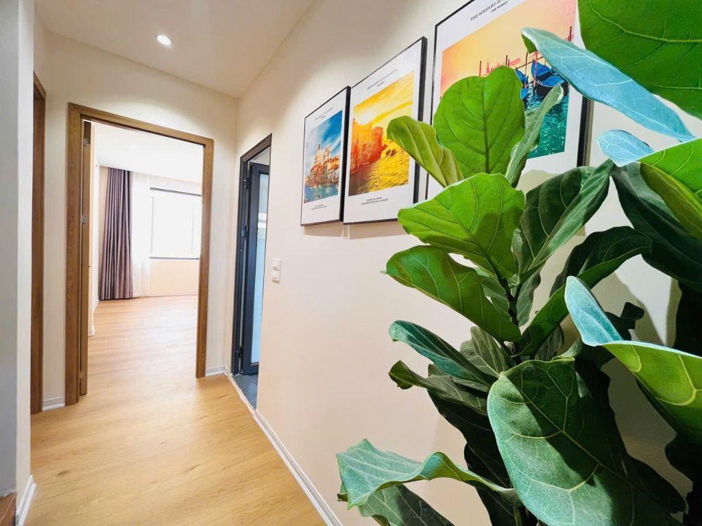 Nhà đẹp có sân vườn ngõ 24 Nguyễn Công Hoan, Ba Đình 60m x 4.5T giá 18 triệu