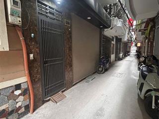 Cho thuê nhà ngõ 59 Hoàng Cầu, Đống Đa 40m x 4T (3 ngủ) giá 13tr_10M RA OTO TRÁNH