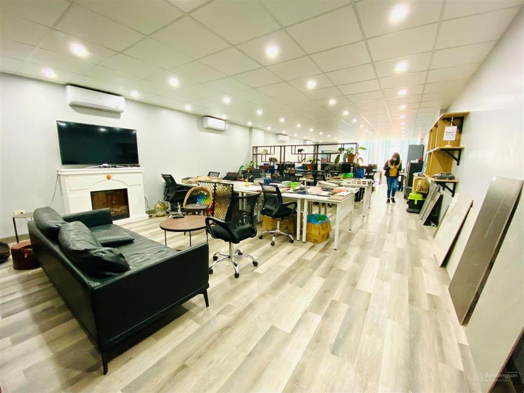 Tây sơn  vp 100m² không gian mở, kinh doanh hái ra tiền giá hời