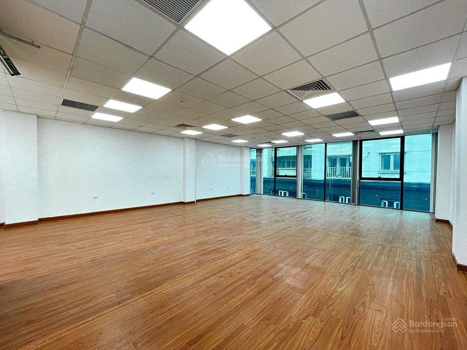 Mặt phố huỳnh thúc kháng trống hiếm có 1 sàn 140m2 giá chỉ từ 29tr/tháng