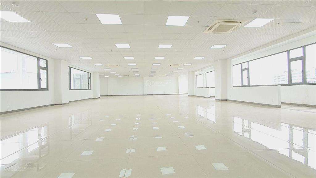 Chính chủ cần cho thuê gấp sàn 125m2 mặt phố trần hưng đạo, hoàn kiếm giá rẻ