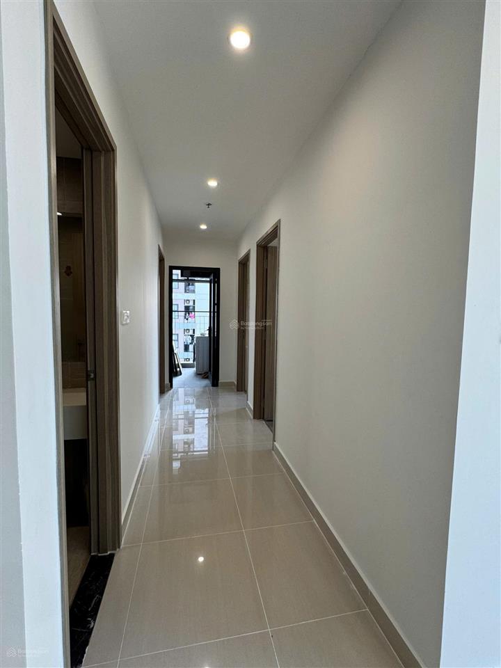 3pn 81m2 view hồ bơi  ntcb  tầng trung  db  sẵn sổ  3ty85