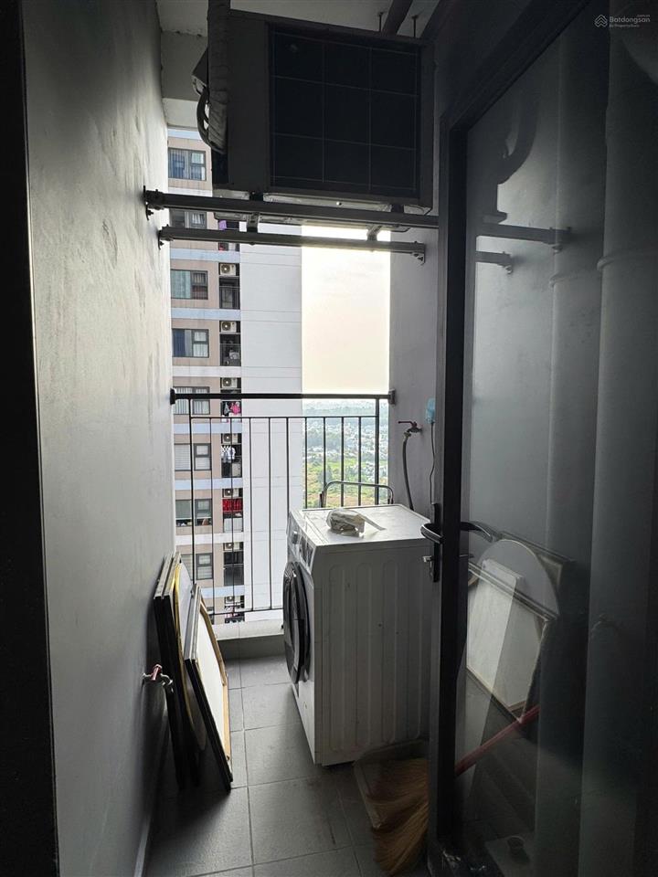 3pn 81m2 view hồ bơi  ntcb  tầng trung  db  sẵn sổ  3ty85