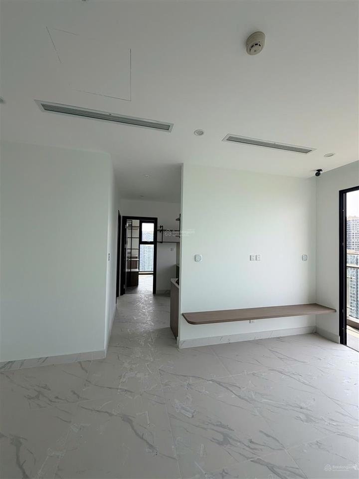 Ch be 2pn 80m2  view sông  giá hời 4ty95 chạm đáy thị trường