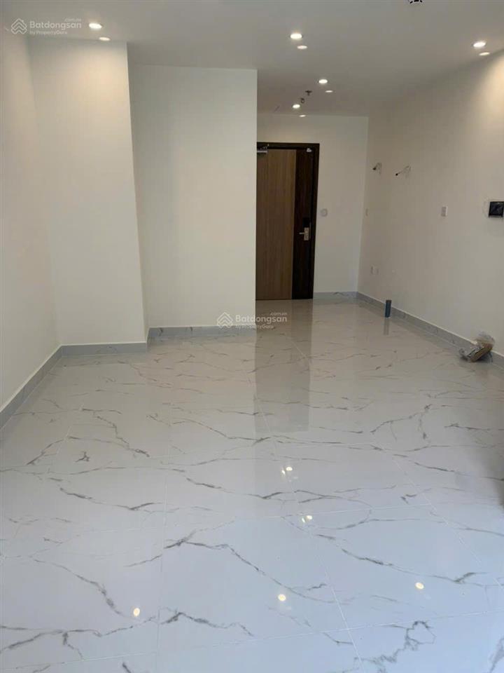 Giảm 200tr so với giá gốc  ch stu 30m2  đối diện vincom  2ty2  sẵn pass