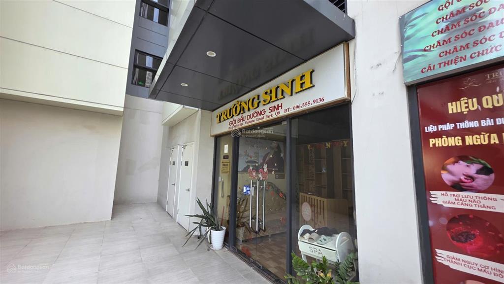 Bán shophouse 50m2 nội khu s305  sẵn sỗ  4ty3