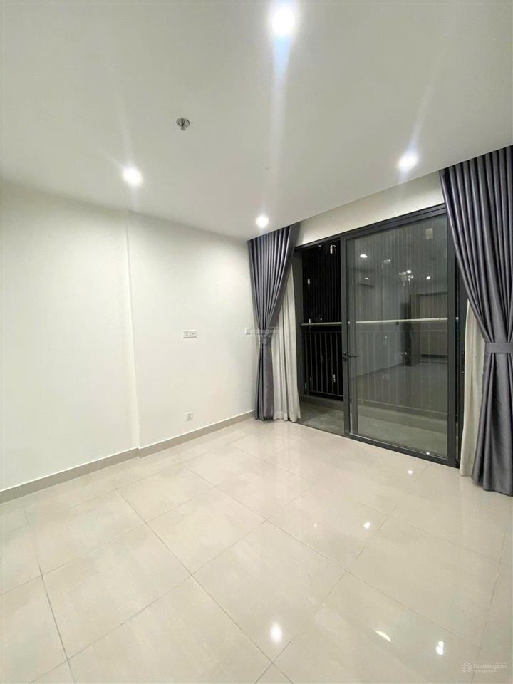 Ch 2pn 59m2  view hồ bơi  tầng cao  ntcb  sẵn hdt  sẵn sổ  2ty7