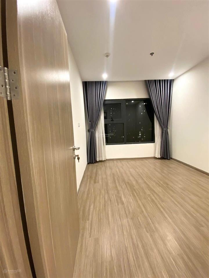 Ch 2pn 59m2  view hồ bơi  tầng cao  ntcb  sẵn hdt  sẵn sổ  2ty7