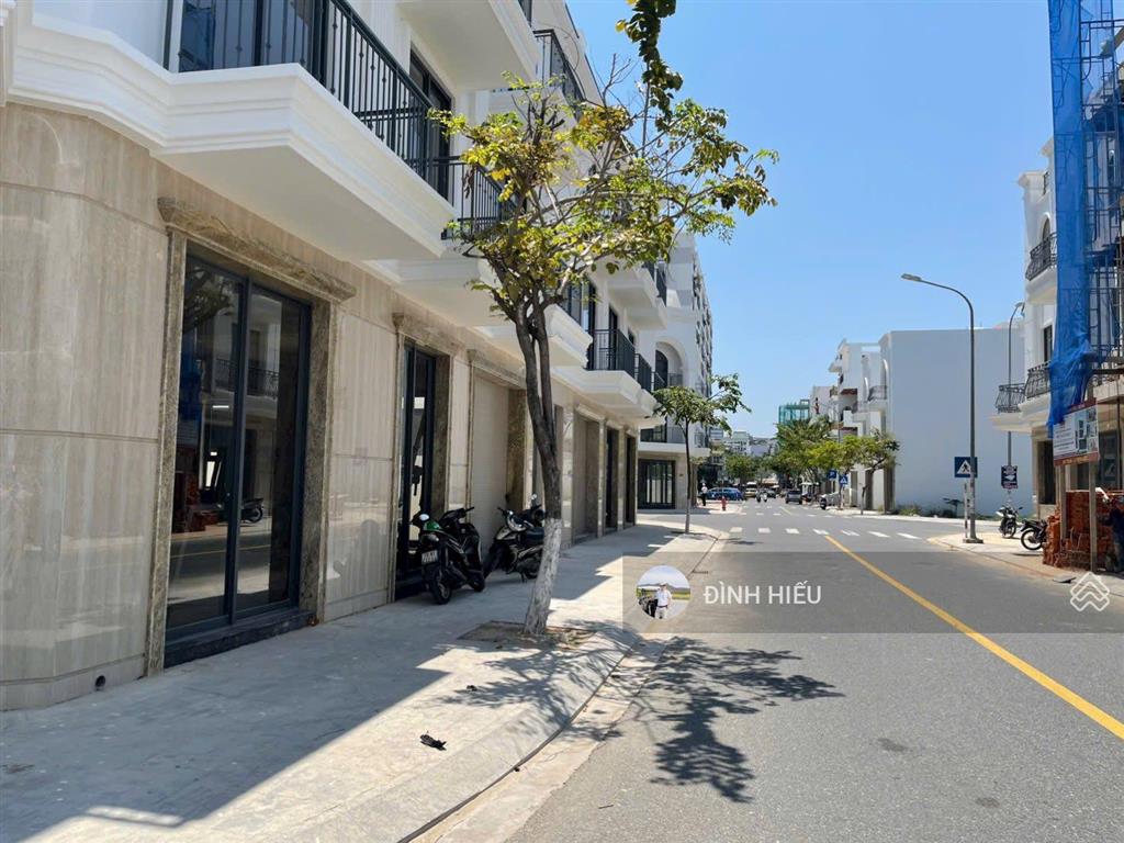 Căn góc 2 mặt tiền vcn phước long 2, sổ đỏ trao ngay, dt 116m2, thanh toán dàn trải