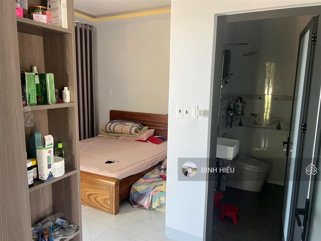 Đất lành, bán căn góc 2 mặt tiền đường 16m, hướng mát mẻ kinh doanh, dtxd 154m² đã hoàn công