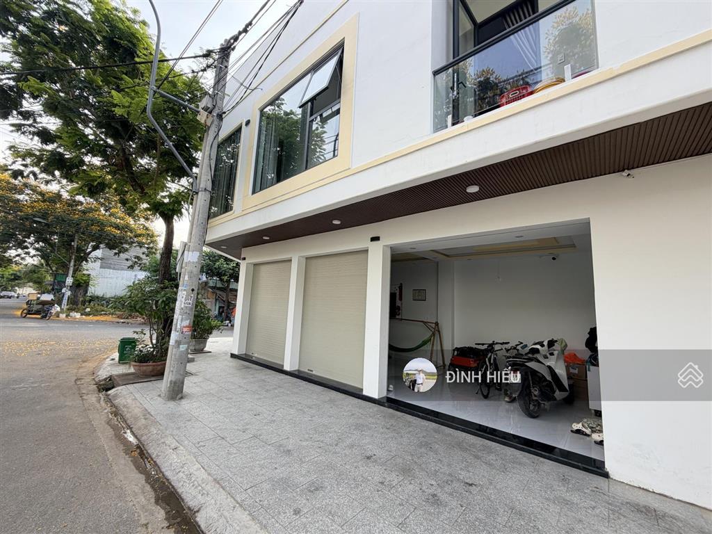 Đất lành, bán căn góc 2 mặt tiền đường 16m, hướng mát mẻ kinh doanh, dtxd 154m² đã hoàn công