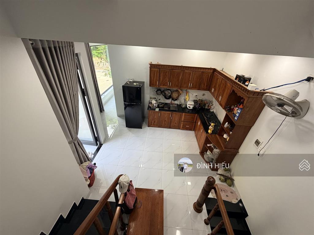 Đất lành, bán căn góc 2 mặt tiền đường 16m, hướng mát mẻ kinh doanh, dtxd 154m² đã hoàn công