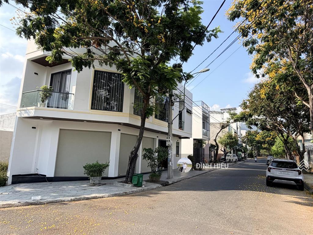 Đất lành, bán căn góc 2 mặt tiền đường 16m, hướng mát mẻ kinh doanh, dtxd 154m² đã hoàn công