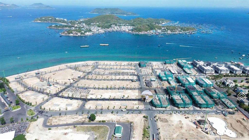 14.092 tỷ sở hữu nhà phố compound mặt biển hiếm có nha trang