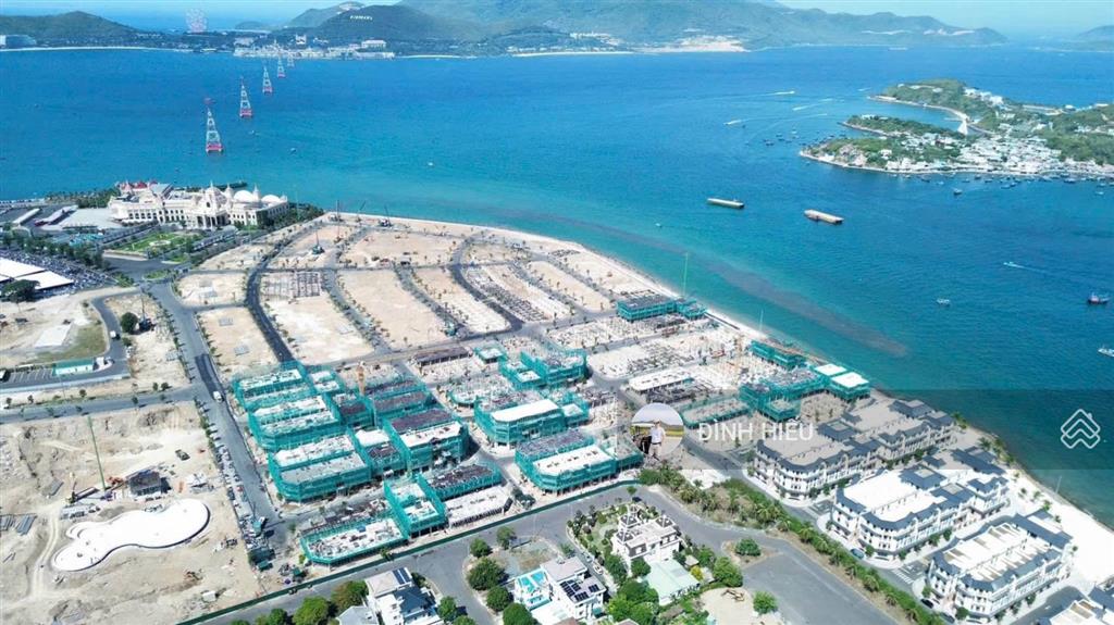 14.092 tỷ sở hữu nhà phố compound mặt biển hiếm có nha trang