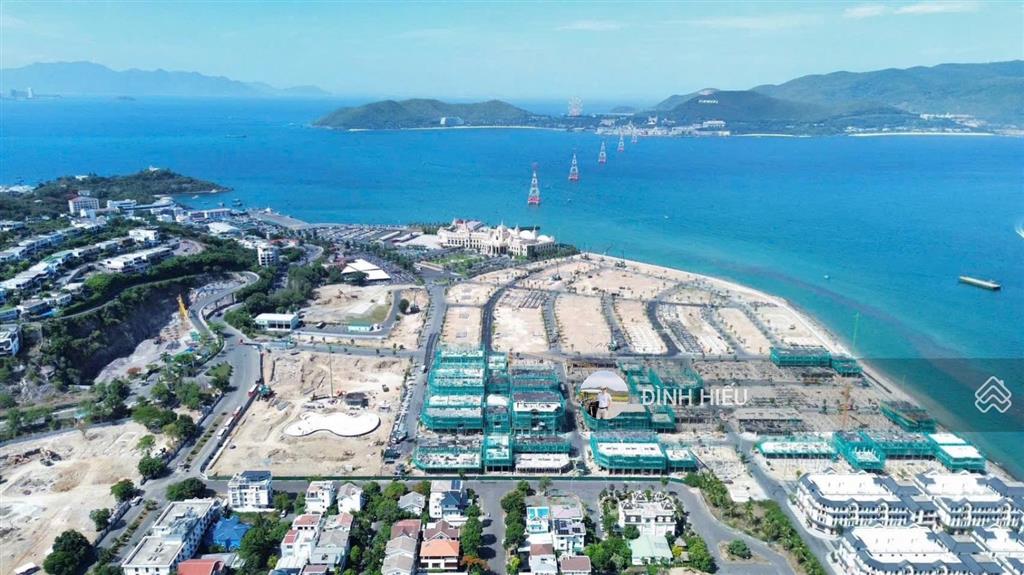 14.092 tỷ sở hữu nhà phố compound mặt biển hiếm có nha trang