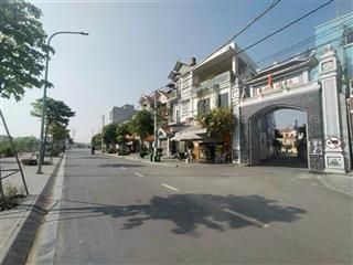 Gia chủ cần bán 80m đất đấu giá thái bình nằm sát trục 70m lên cầu tứ liên