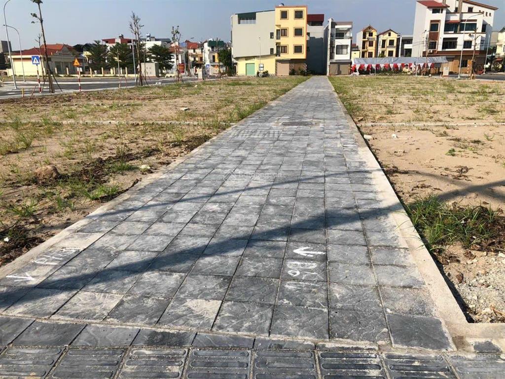 Chính chủ cần bán 90m đất đấu giá dục tú , đông anh bám đường dẫn cầu tứ liên giá rẻ