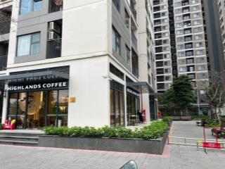 Shop chân đế 148m2 đang cho highland coffee thuê 81tr/tháng tại vinhomes ocean park 1 gia lâm