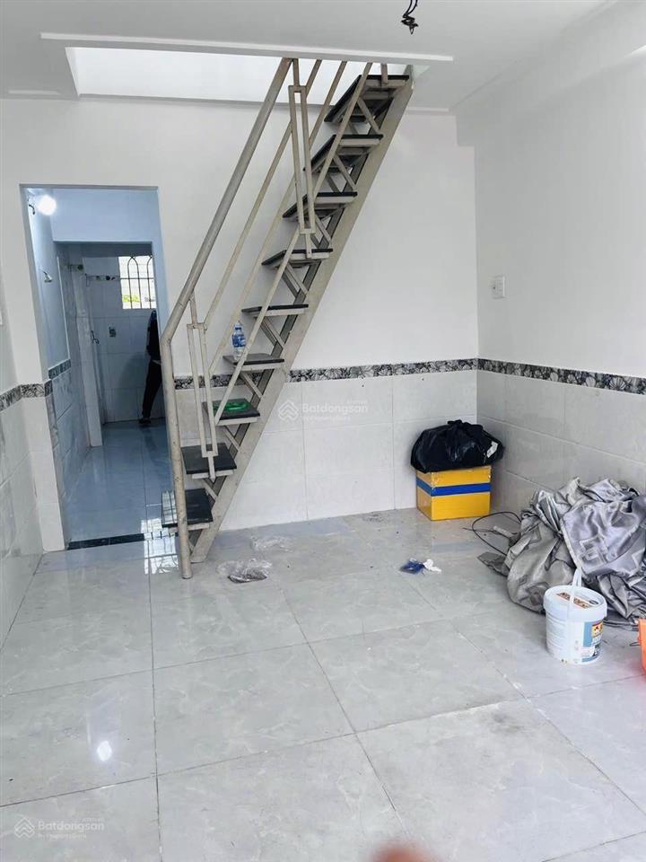 Cần tiền bán nhà đường xe hơi 1.75 tỷ