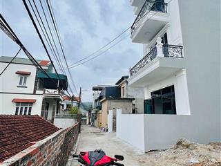 Ô góc thổ cư cổng lideco giai đoạn 1.  diện tích  65,4m . mặt tiền  4,8m ( nở hậu)