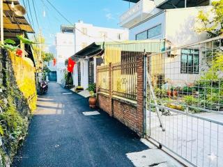 Ô góc ngõ 20 cao xanh giá rẻ nhất thị trường . đường bằng ô tô