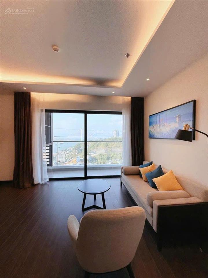 Cần bán 2 ngủ chung cư sapphire view cầu biển