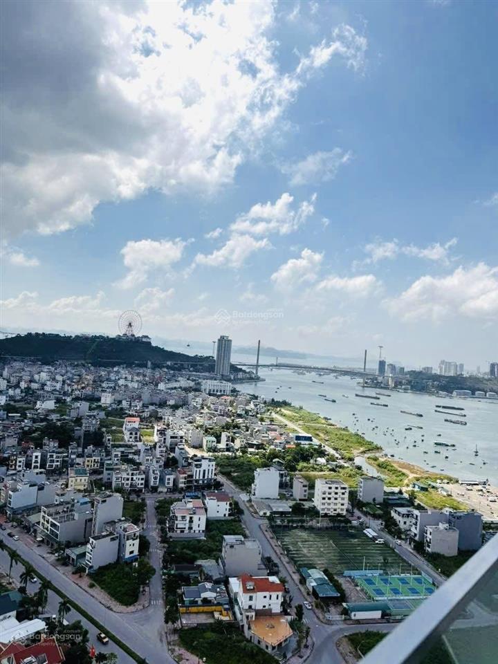 Cần bán căn ruby 2 ngủ view biển ngắm pháo hoa giá rẻ nhất thị trường