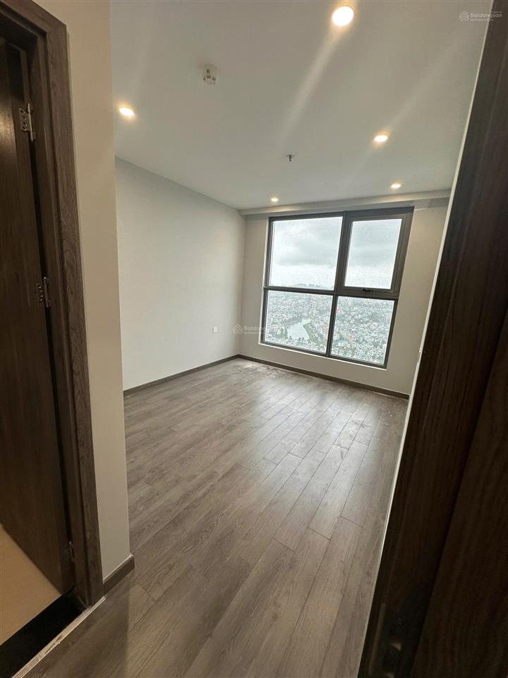 Chung cư theruby  hạ long . view chéo biển xem pháo hoa  2ngủ  2 vệ sinh  diện tích  70m