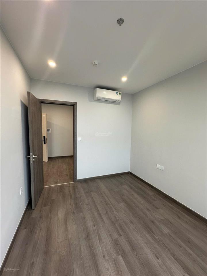 Chung cư theruby  hạ long . view chéo biển xem pháo hoa  2ngủ  2 vệ sinh  diện tích  70m
