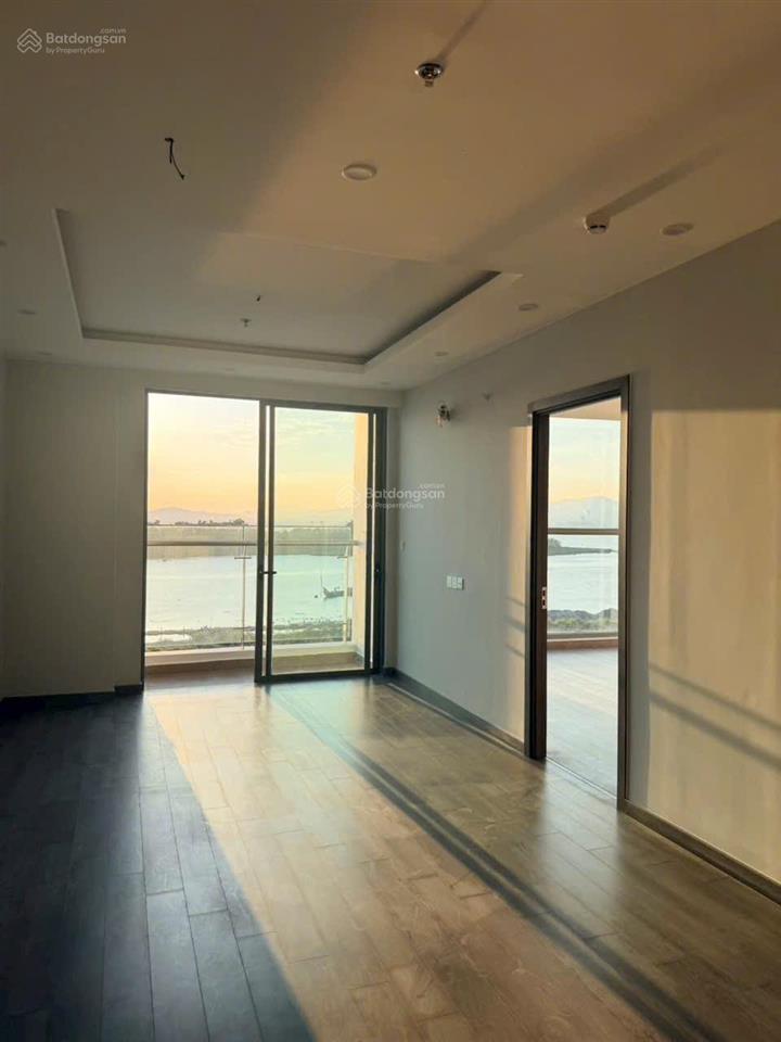 Em cần chuyển nhượng căn góc hoa hậu tòa b the ruby hạ long  diện tích 74,5m²