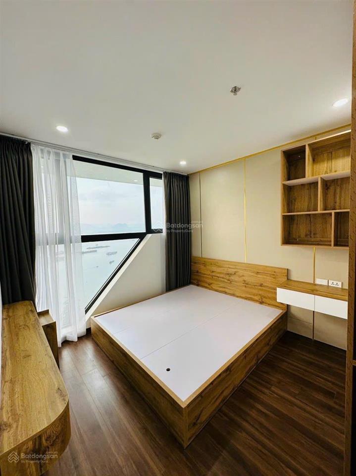 Cần bán căn chung cư green diamond  2 ban công view biển