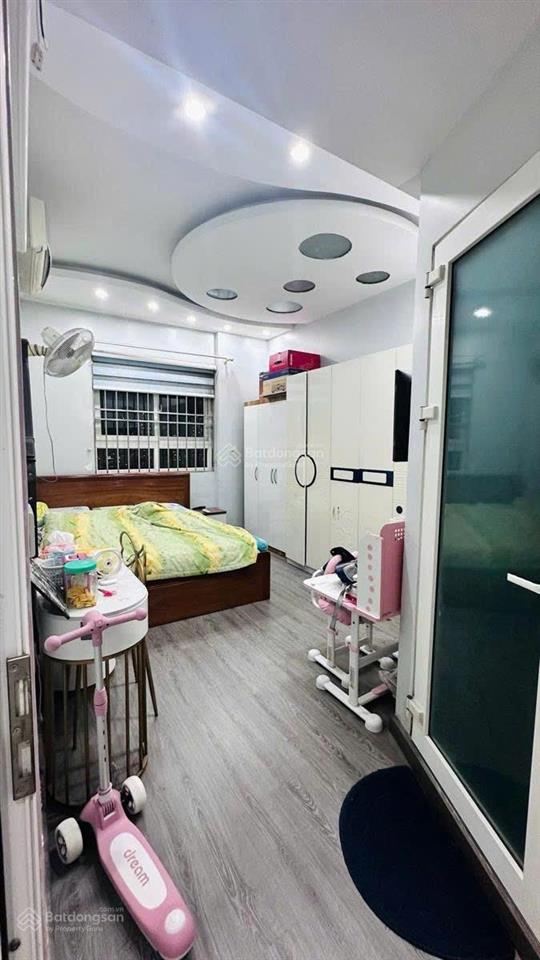 Bán nhà vũ ngọc phan đống đa 50m2 x 5 tầng x mt 4.8m  15 tỷ gara ô tô tránh lô góc! 0966 182 ***.