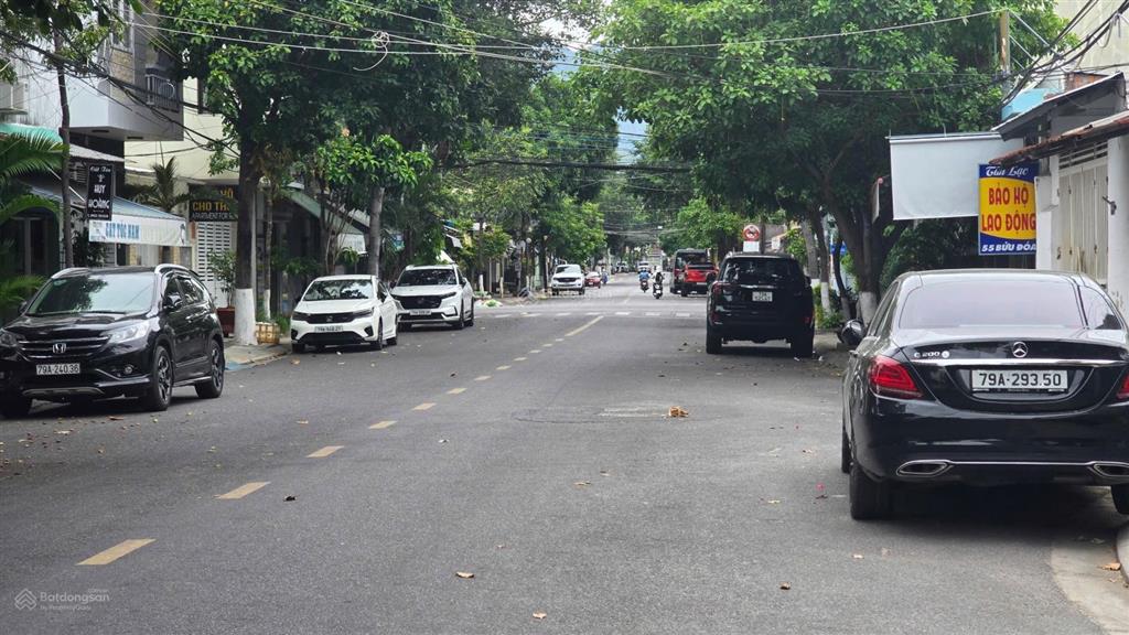 Bán nhà 2 tầng mặt tiền đường bửu đóa  nha trang , ngang 8.15m cách biển 1km, đường 20m