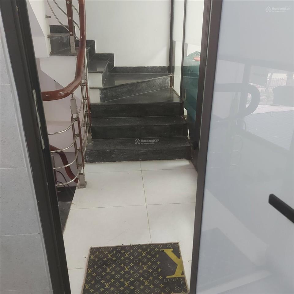 Cho thuê văn phòng tại 215217 trần đăng ninh, giá cực tốt 12,5 triệu, 80m2