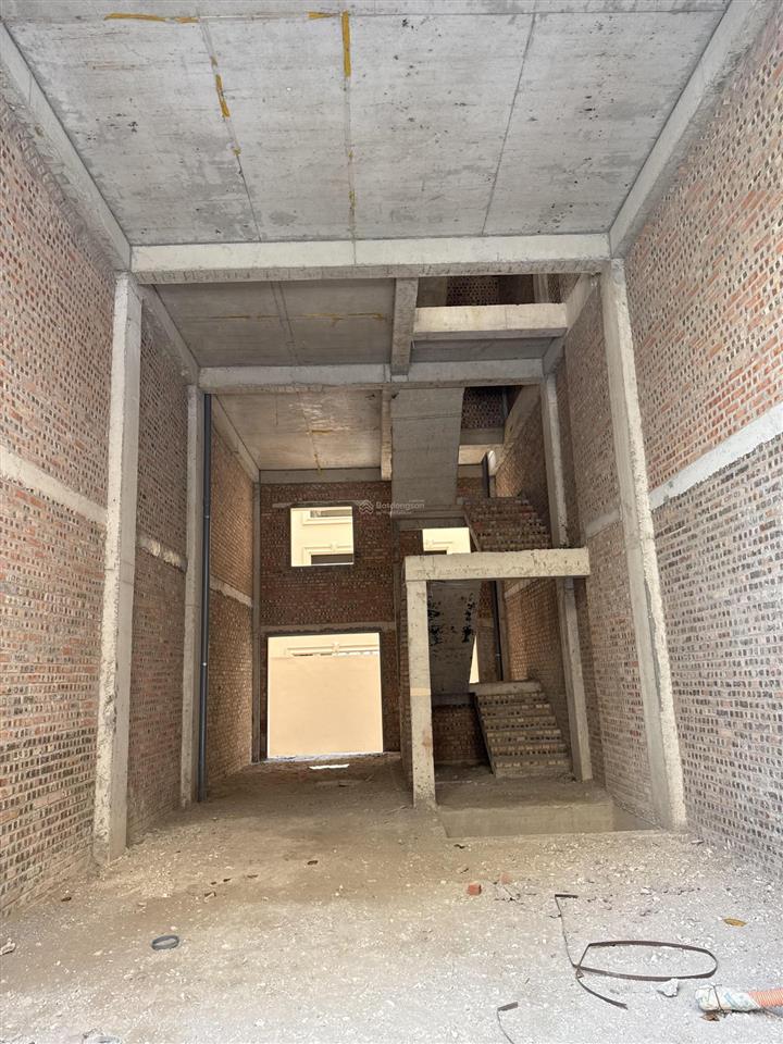 10 tỷ full giá cả nhà và đất 74m2 xây 4 tầng tại phú thị gia lâm