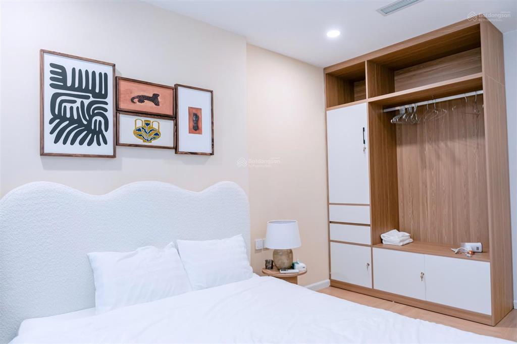 Cho thuê căn 2pn 90 đường láng  rộng rãi, full nội thất, phù hợp gia đình