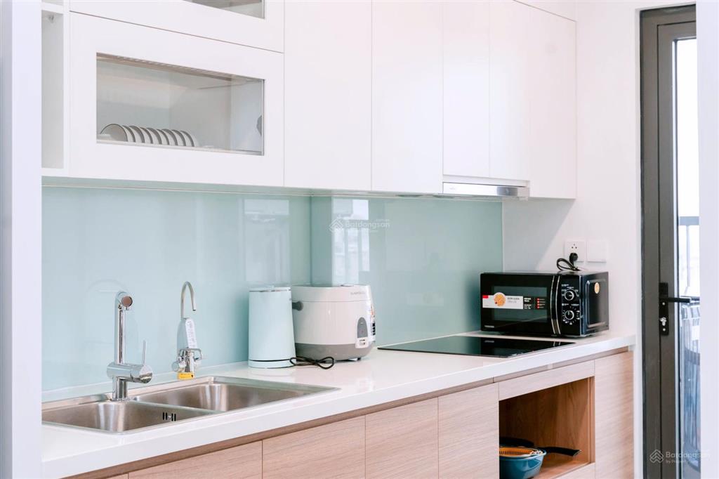 Cho thuê căn 2pn 90 đường láng  rộng rãi, full nội thất, phù hợp gia đình