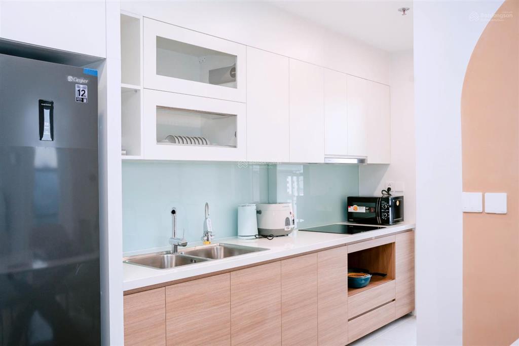 Cho thuê căn 2pn 90 đường láng  rộng rãi, full nội thất, phù hợp gia đình