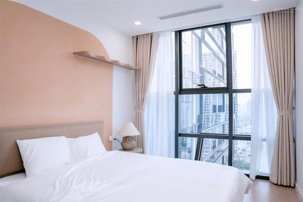Cho thuê studio cao cấp 90 đường láng full nội thất, ở ngay, giá tốt từng ngày