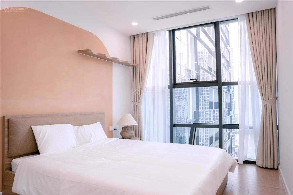 Cho thuê studio cao cấp 90 đường láng full nội thất, ở ngay, giá tốt từng ngày