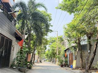 Góc 2 mt  87m2  chỉ 5.x tỷ  đường 8m thông  liền kề đông tăng long