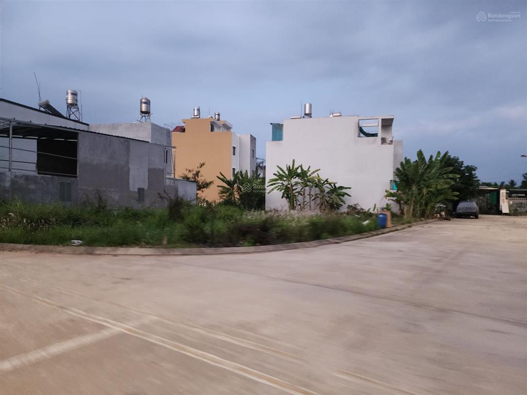 Trường thạnh tp thủ đức. lô góc 2 mặt tiền 105.3m2 ngang 6.4m giá 6.6 tỷ