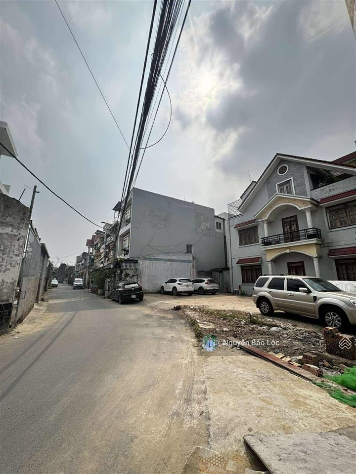 Ngộp  đỗ xuân hợp  kế bên global city  95.4m2  đường 6m  7.9 tỷ tl